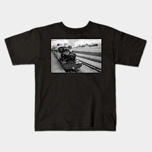 Steam train at the station on the Bure Valley railway line Kids T-Shirt